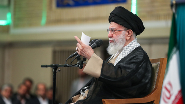رهبر انقلاب: نباید ممنوعیت ورود کالاهایی با مشابه داخلی برداشته شود