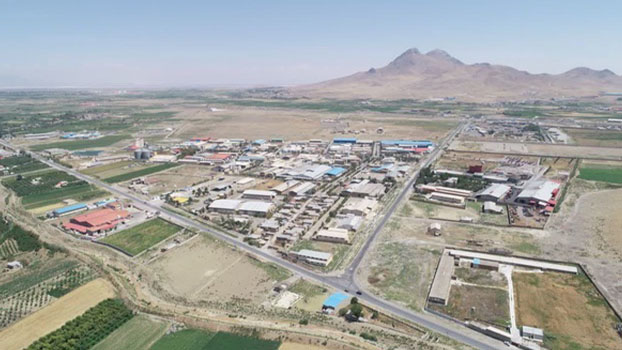 آماده‌سازی ۴۰۰ بسته سرمایه‌گذاری صنعتی در آذربایجان غربی