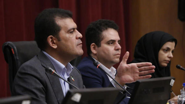 افشین: می‌خواهیم حداقل ۱۰ درصد نخبگان خارج از کشور را برگردانیم