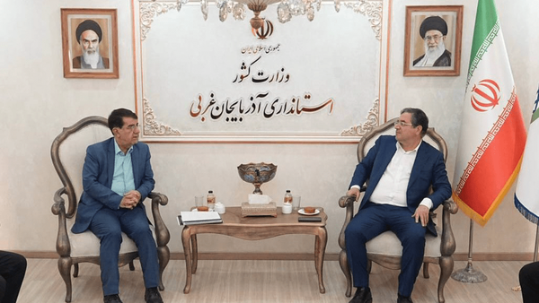 دیدار معاون وزیر راه و شهرسازی با استاندار آذربایجانغربی دیدار معاون وزیر راه و شهرسازی با استاندار آذربایجانغربی