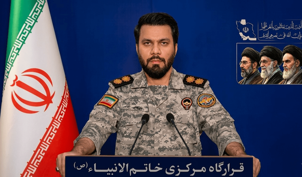 قرارگاه خاتم: هیچ کشتی بدون اجازه ایران امکان تردد از تنگه هرمز را ندارد قرارگاه خاتم: هیچ کشتی بدون اجازه ایران امکان تردد از تنگه هرمز را ندارد